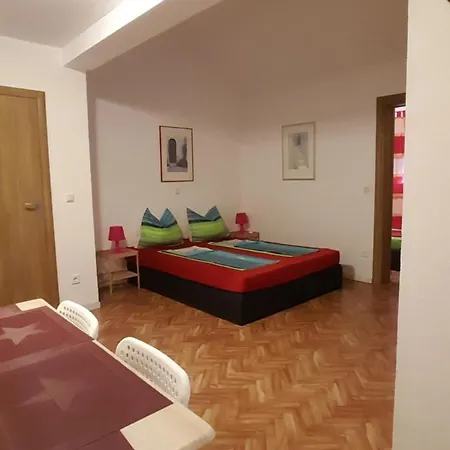 Megi * Biograd Na Moru