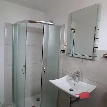 Apartment Megi *