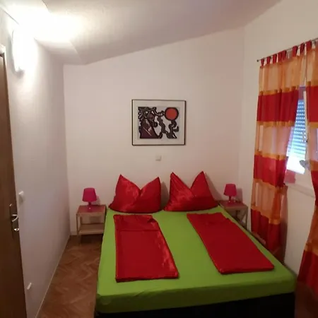 Megi Apartment *
